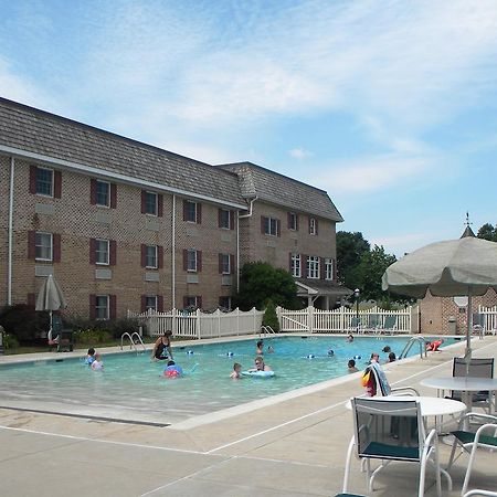 Bird-In-Hand Family Inn Exterior photo