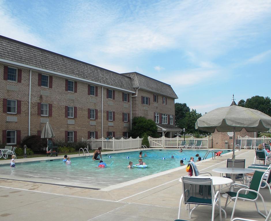 Bird-In-Hand Family Inn Exterior photo