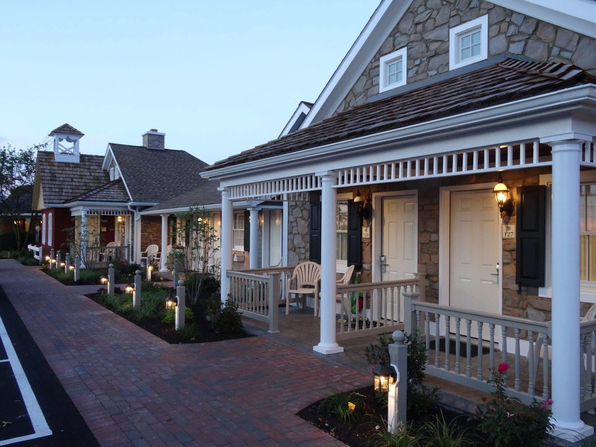 Bird-In-Hand Family Inn Exterior photo